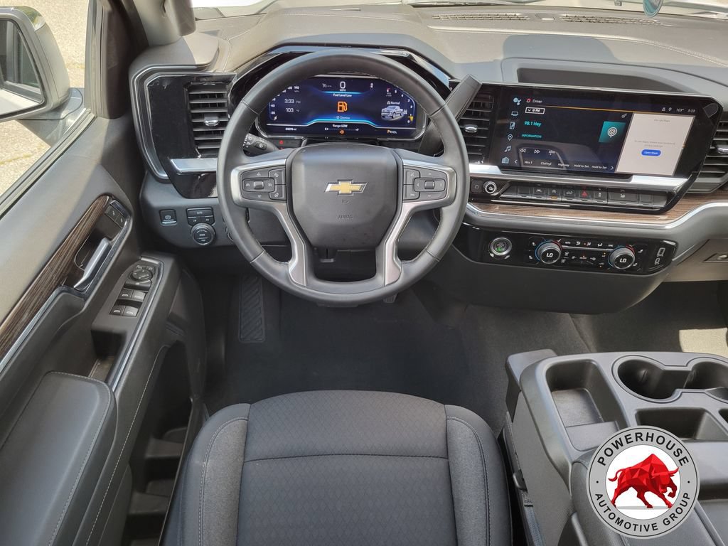 Used 2023 Chevrolet Silverado 1500 LT AWD/4WD image 18