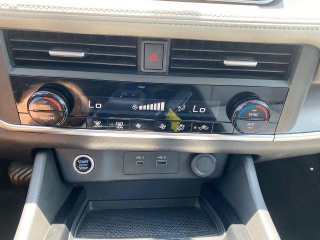 Used 2023 Nissan Rogue SV FWD image 22