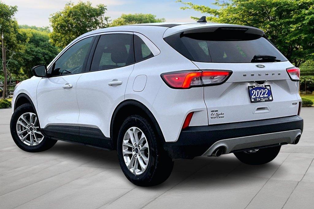 Certified 2022 Ford Escape SE AWD/4WD image 2
