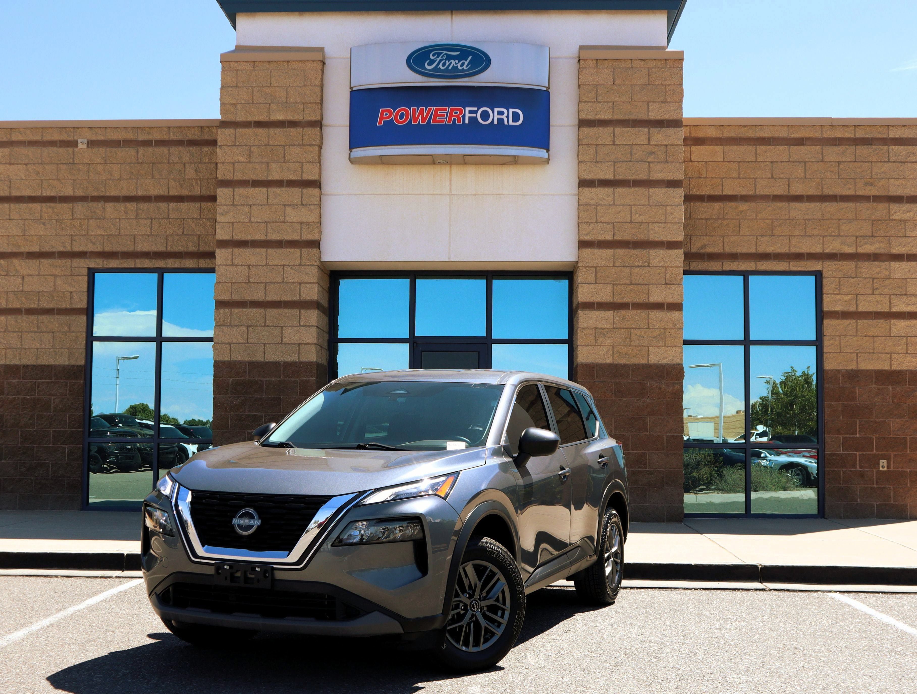 Used 2023 Nissan Rogue S AWD/4WD image 2
