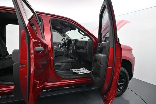 Used 2021 Chevrolet Silverado 1500 Custom Trail Boss AWD/4WD image 14