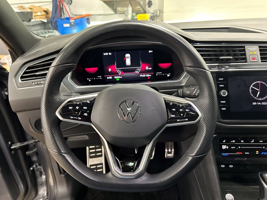 Used 2022 Volkswagen Tiguan SE R-Line AWD/4WD image 15