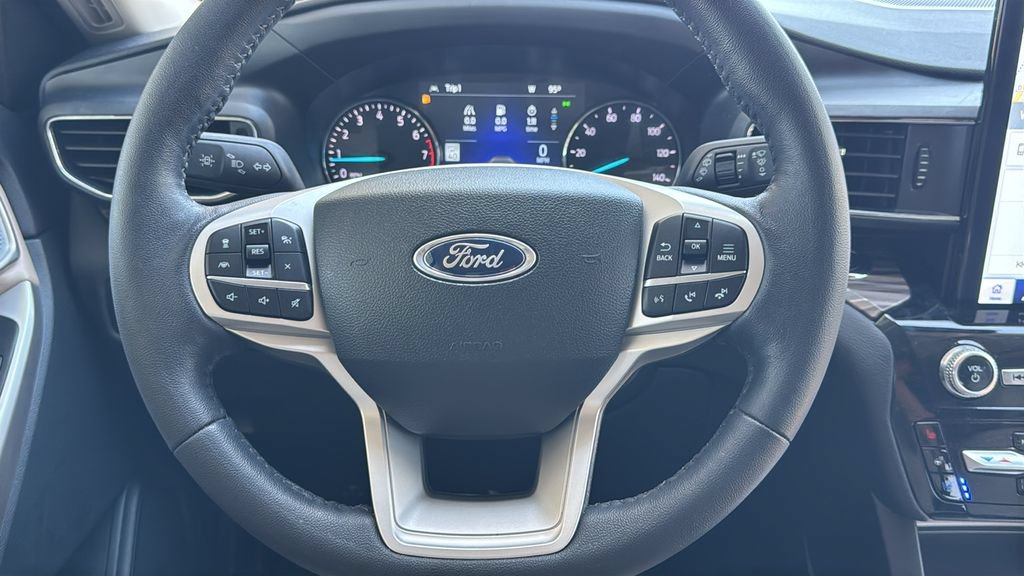 Certified 2023 Ford Explorer Limited w/ Limited Technology Package RWD image 10