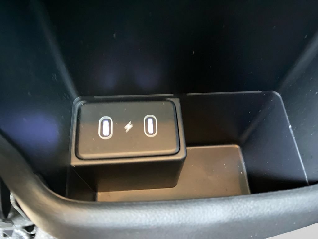 Used 2024 Hyundai Kona SE AWD/4WD image 32
