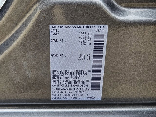 Used 2025 Nissan Altima 2.5 SV FWD image 35