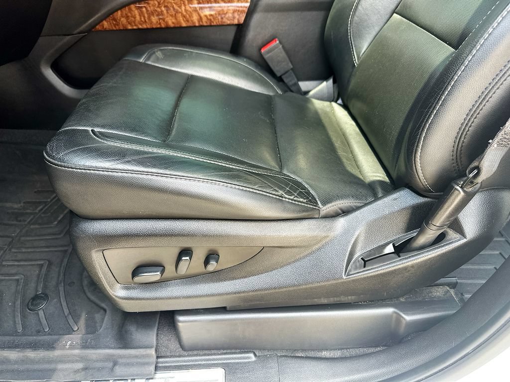 Used 2019 Chevrolet Suburban Premier RWD image 9