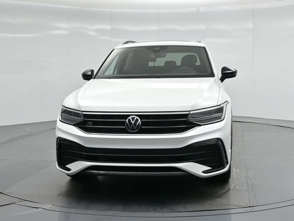 Used 2022 Volkswagen Tiguan SE R-Line image 32