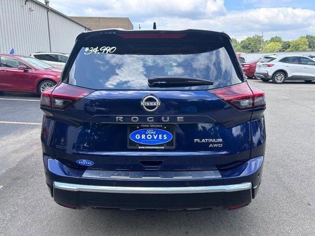 Used 2024 Nissan Rogue Platinum w/ Platinum Premium Package image 4
