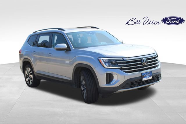 Used 2024 Volkswagen Atlas SE AWD/4WD image 3