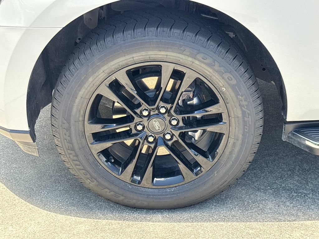 Certified 2023 Ford Expedition XLT RWD image 11