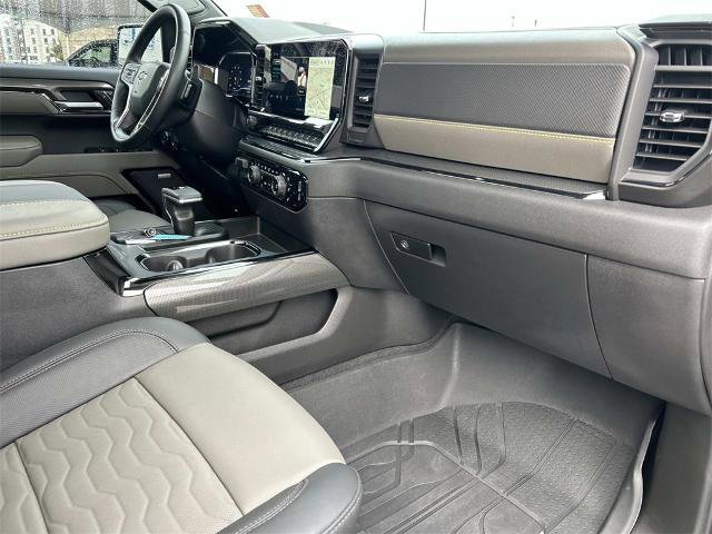 Used 2025 Chevrolet Silverado 1500 ZR2 w/ Technology Package image 23