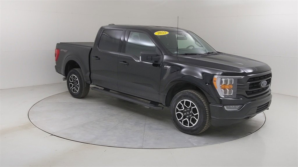 Certified 2022 Ford F150 XLT w/ Equipment Group 302A High image 11