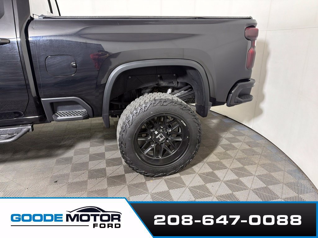 Used 2021 Chevrolet Silverado 3500 High Country w/ Technology Package AWD/4WD image 5