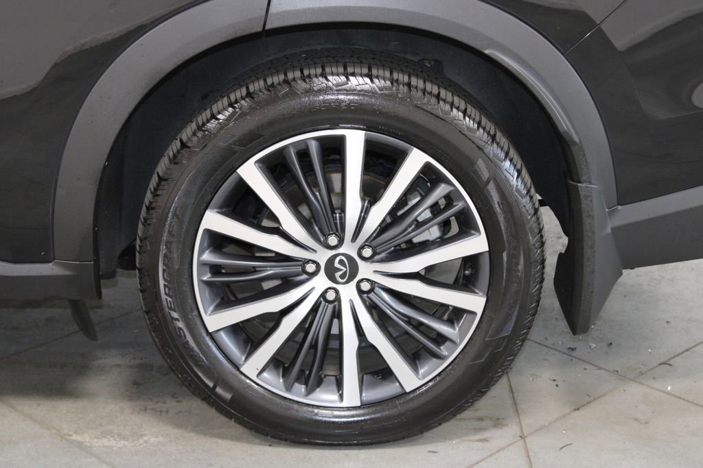 Used 2022 INFINITI QX60 Sensory w/ Cargo Package image 19