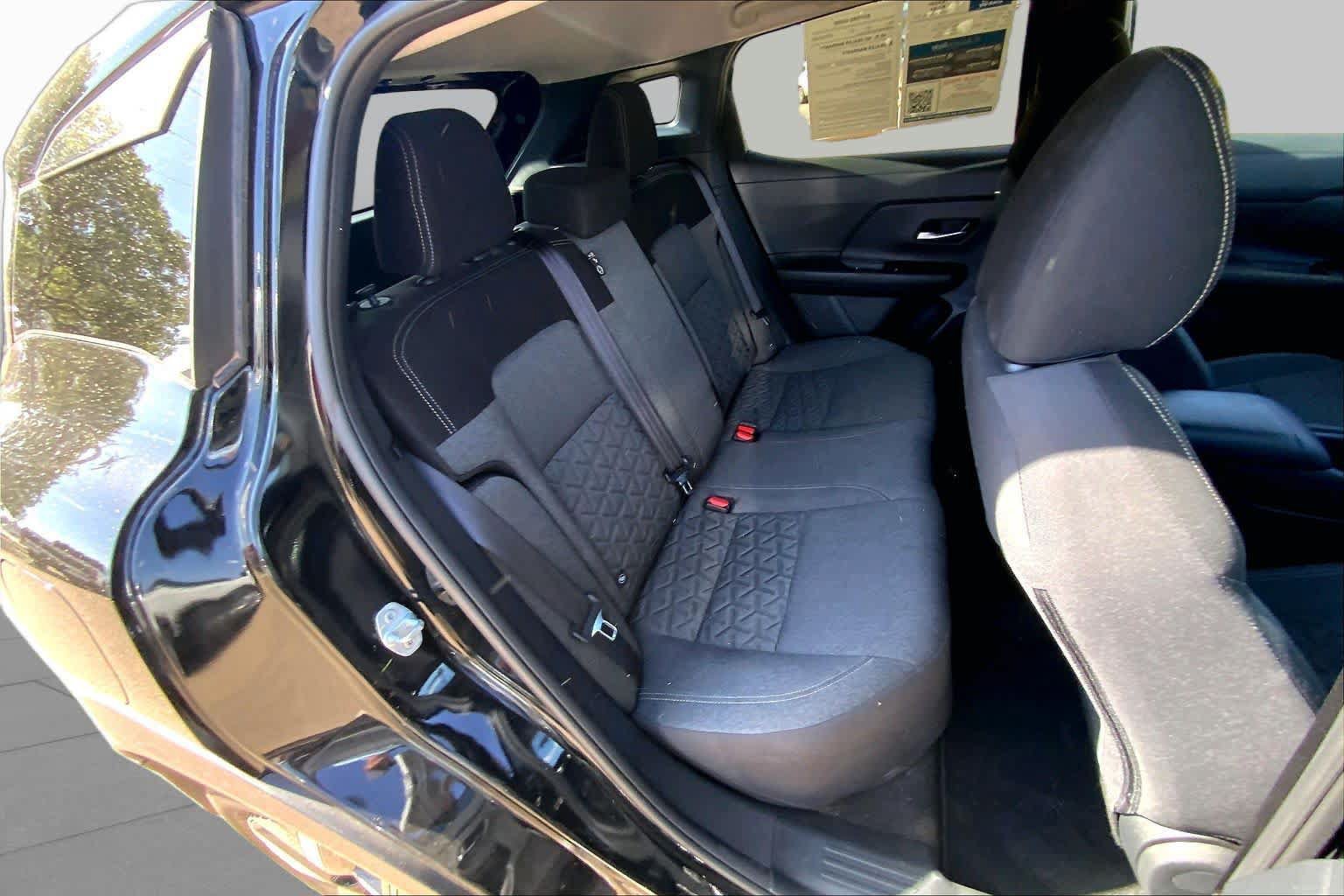 Used 2025 Nissan Kicks SV w/ SV Premium Package FWD image 20