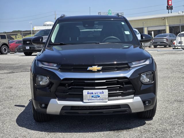 Used 2022 Chevrolet TrailBlazer LT w/ Convenience Package FWD image 2