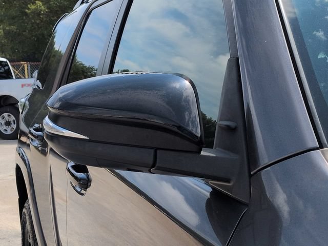 Used 2021 Toyota 4Runner Venture w/ Moonroof Package AWD/4WD image 13