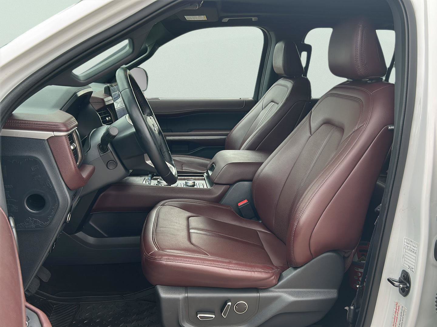 Certified 2022 Ford Expedition Limited AWD/4WD image 7