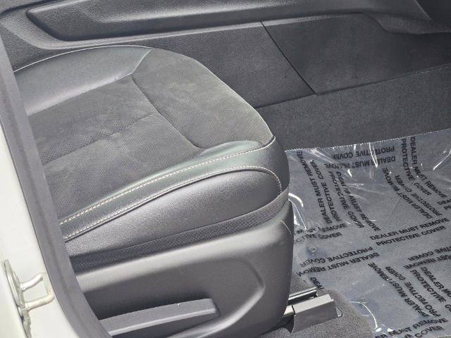 Used 2023 Jeep Grand Cherokee Altitude AWD/4WD image 8