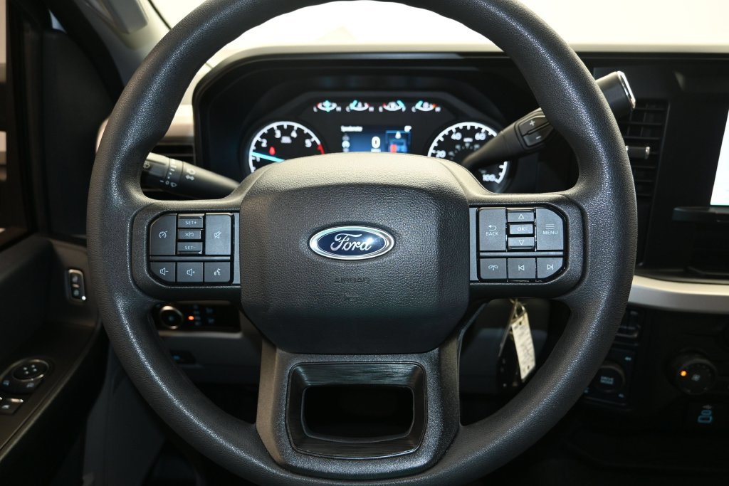 Certified 2025 Ford F250 XL w/ XL Driver Assist Package AWD/4WD image 13