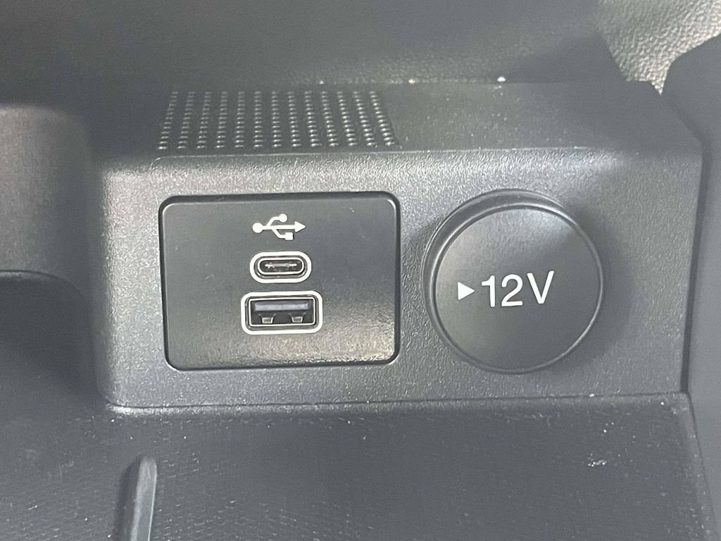 Certified 2025 Ford Escape ST-Line AWD/4WD image 21