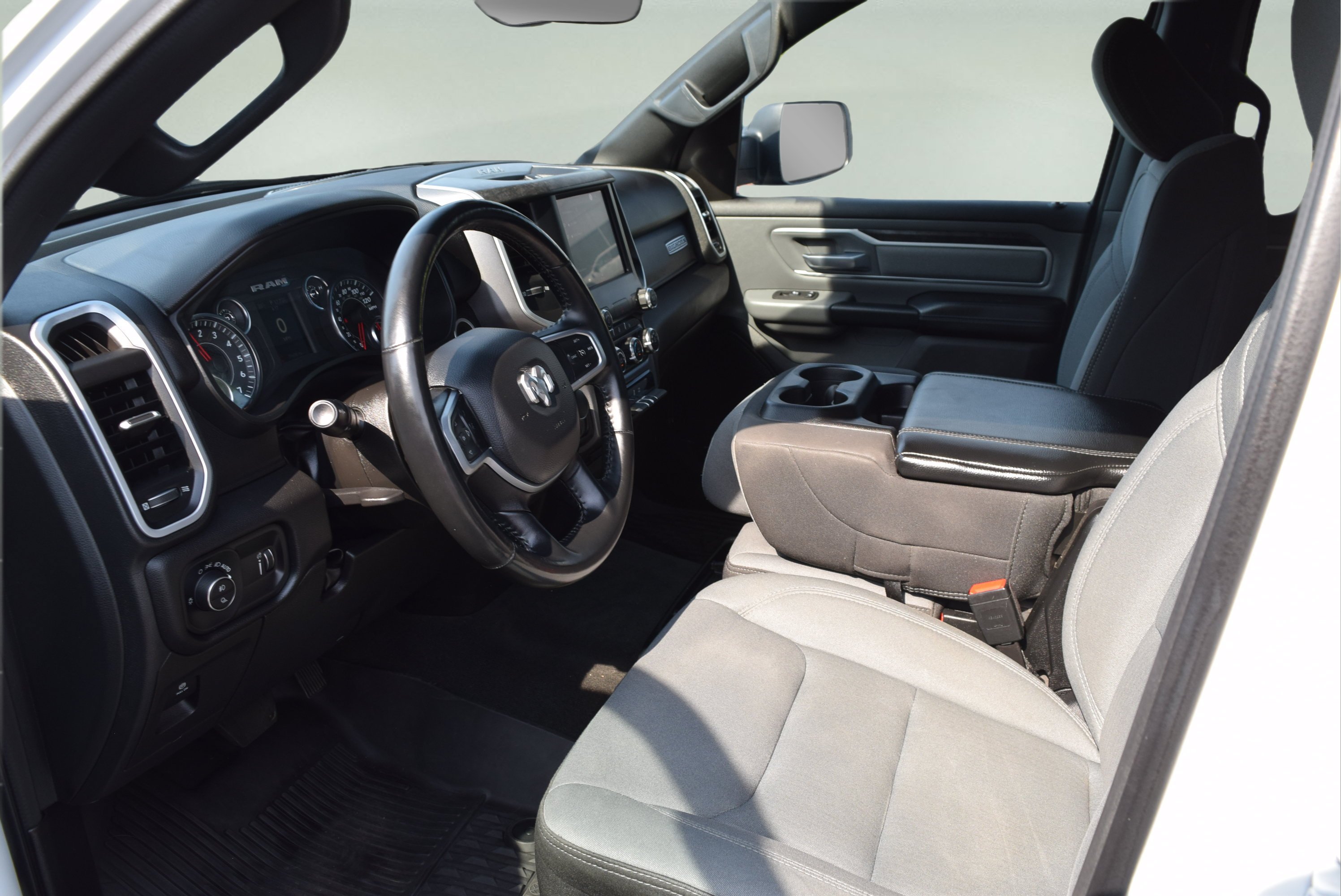 Used 2023 RAM 1500 Big Horn AWD/4WD image 9