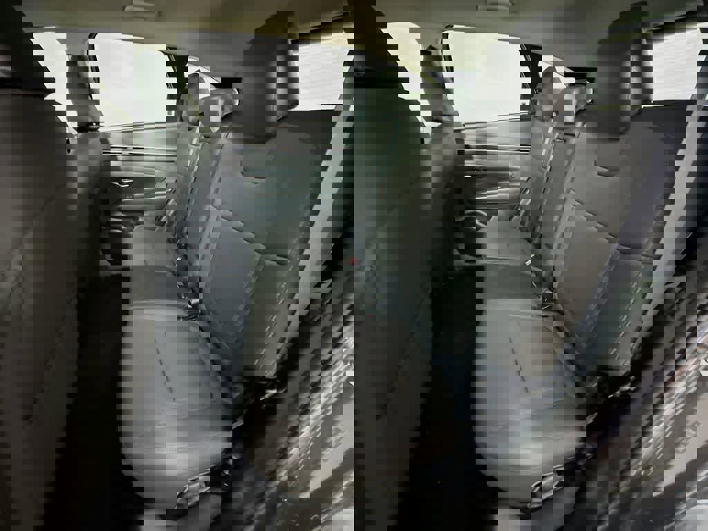 Used 2022 Hyundai Tucson SEL w/ Cargo Package image 17