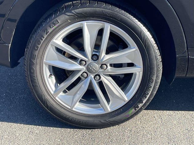 Used 2018 Audi Q3 2.0T Premium w/ Convenience Package AWD/4WD image 7