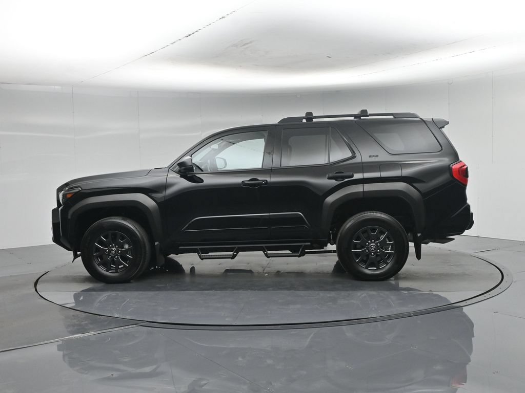 Used 2025 Toyota 4Runner SR5 AWD/4WD image 31