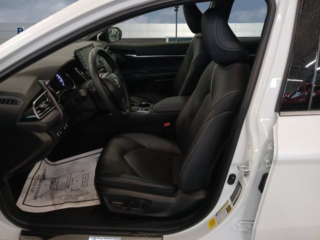 Used 2024 Toyota Camry XSE w/ Navigation Package FWD image 9