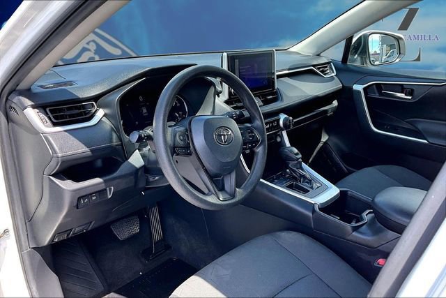 Used 2024 Toyota RAV4 XLE FWD image 13