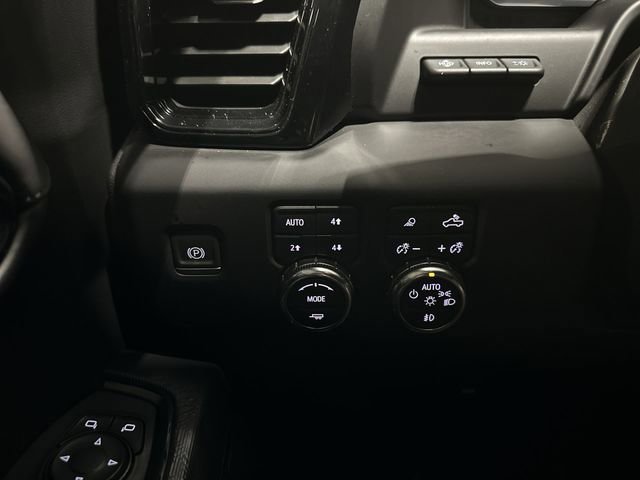 Used 2022 GMC Sierra 1500 AT4X AWD/4WD image 35