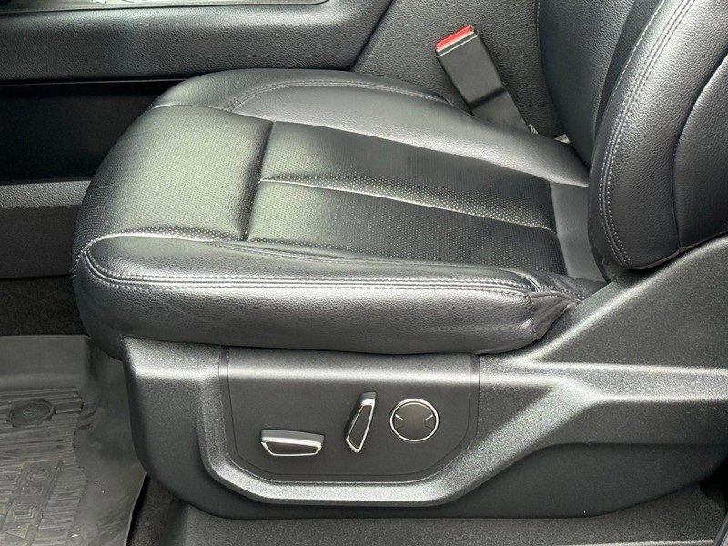 Certified 2019 Ford Expedition Max XLT w/ Equipment Group 202A image 23