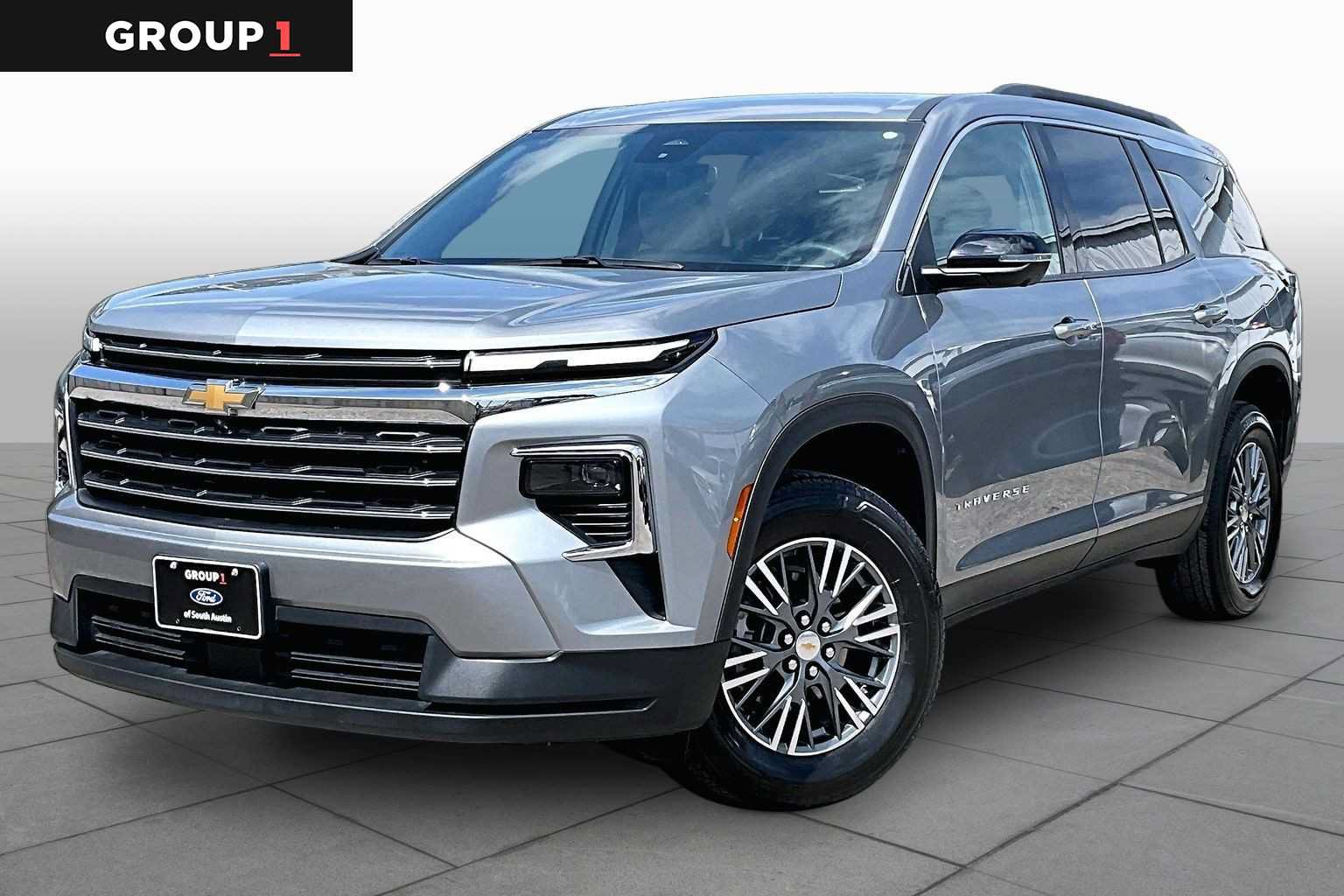 Used 2024 Chevrolet Traverse LT FWD image 1