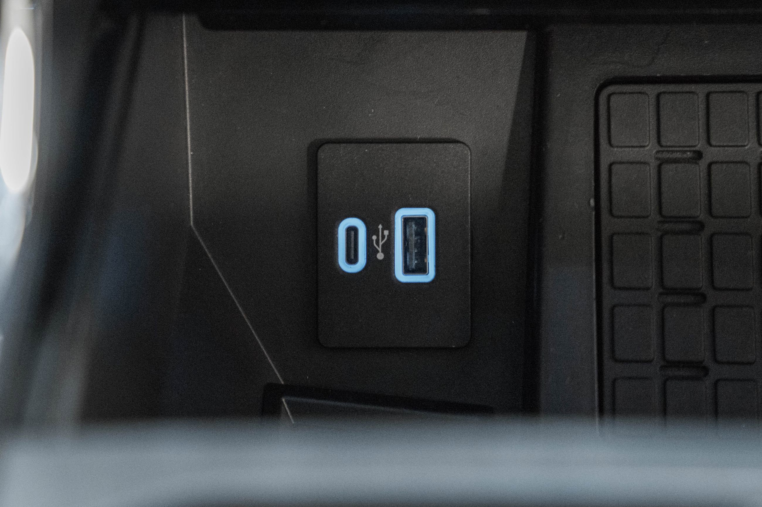 Certified 2023 Ford F150 Lariat w/ Equipment Group 502A High image 32