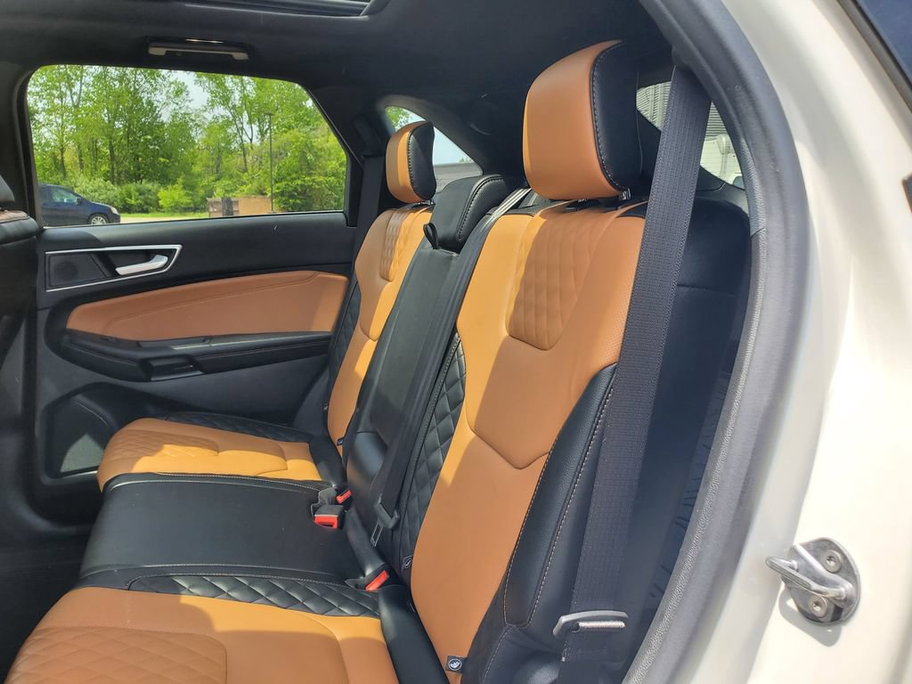 Certified 2023 Ford Edge Titanium w/ Equipment Group 301A AWD/4WD image 10