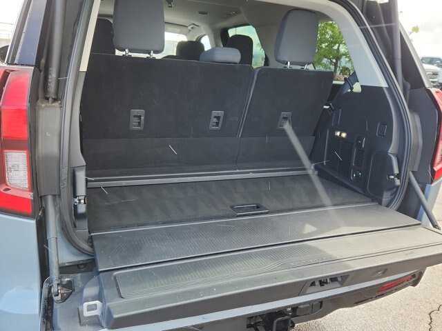 Certified 2025 Ford Expedition Active AWD/4WD image 14