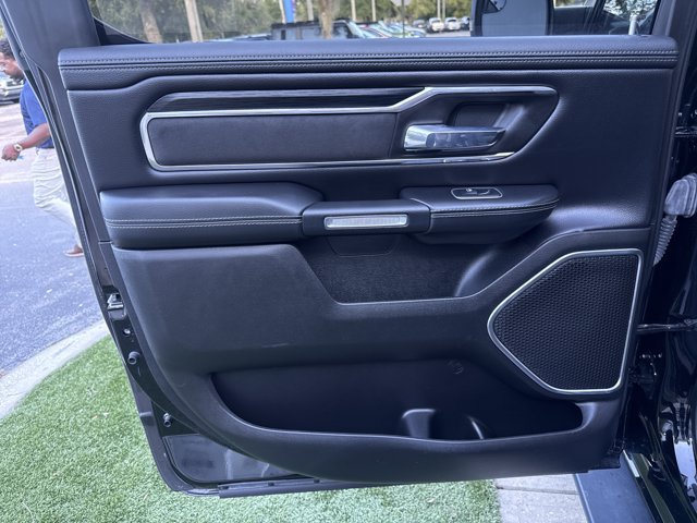 Used 2023 RAM 1500 Laramie AWD/4WD image 16