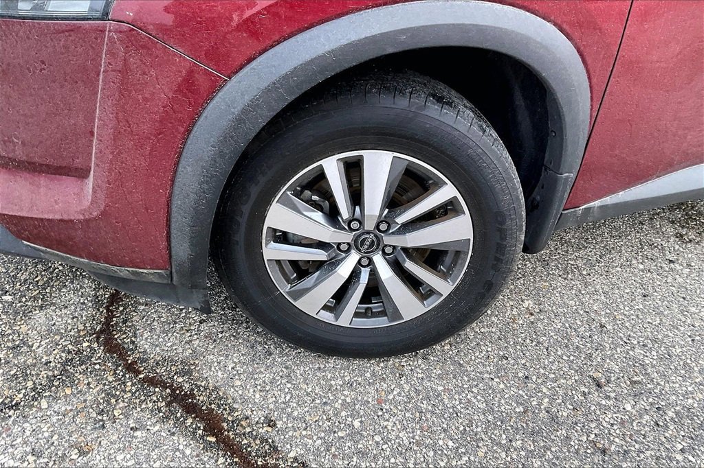 Used 2023 Nissan Pathfinder SL image 4