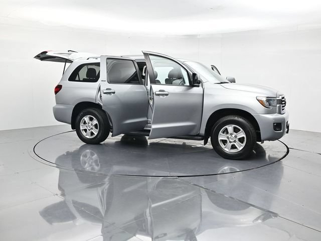 Used 2022 Toyota Sequoia SR5 AWD/4WD image 55