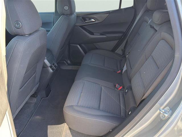 Used 2026 Chevrolet Equinox LT AWD/4WD image 17