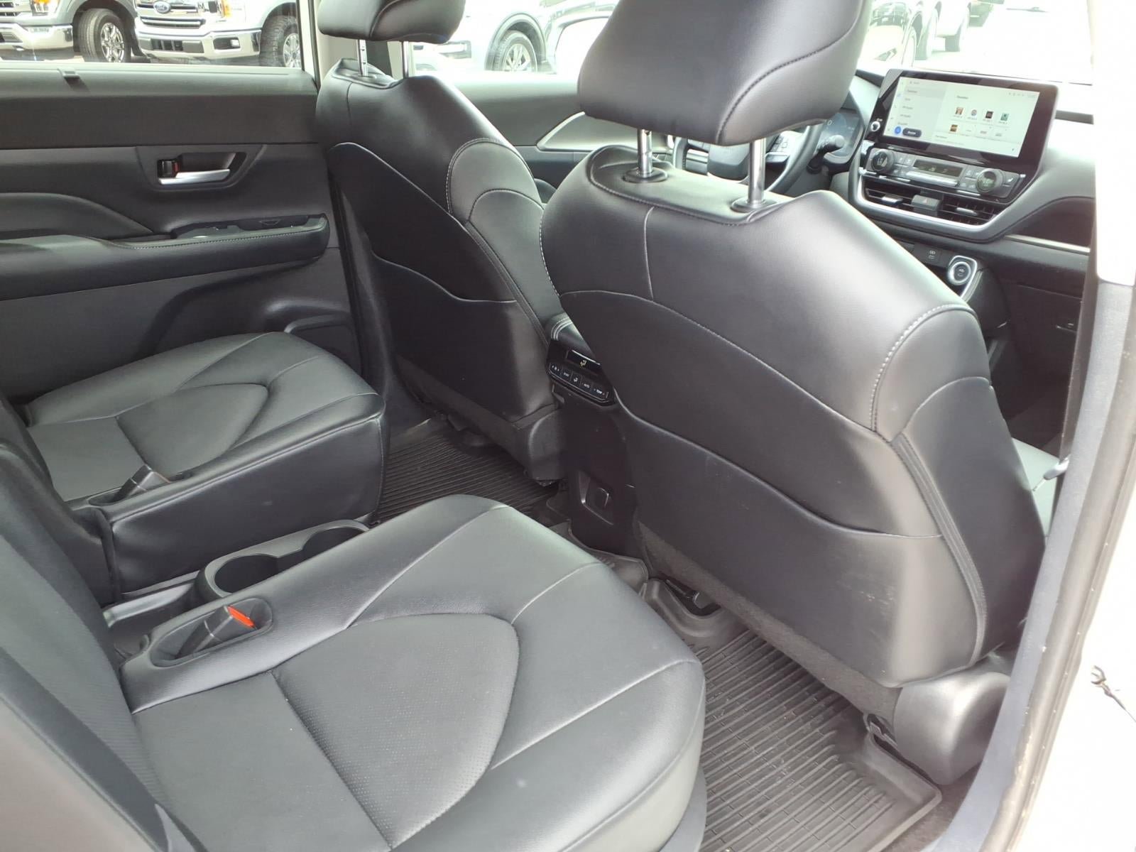 Used 2024 Toyota Grand Highlander FWD image 13
