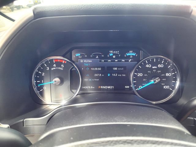 Certified 2018 Ford F350 Lariat w/ Camper Package image 21