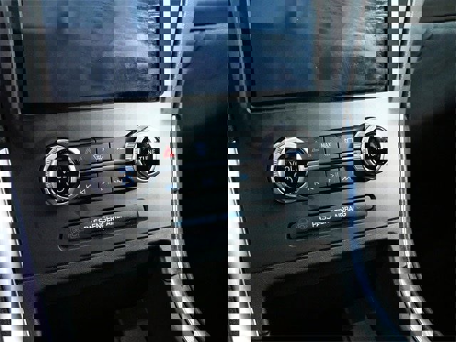 Certified 2023 Ford Edge Titanium image 18