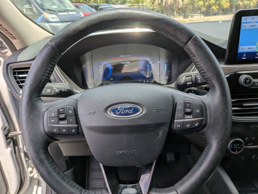 Certified 2020 Ford Escape Titanium w/ Titanium Premium Package 2.0 FWD image 28