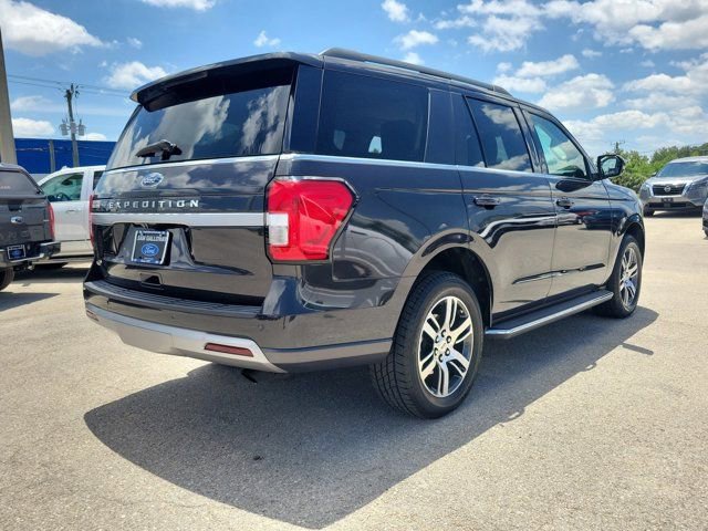 Certified 2023 Ford Expedition XLT RWD image 6