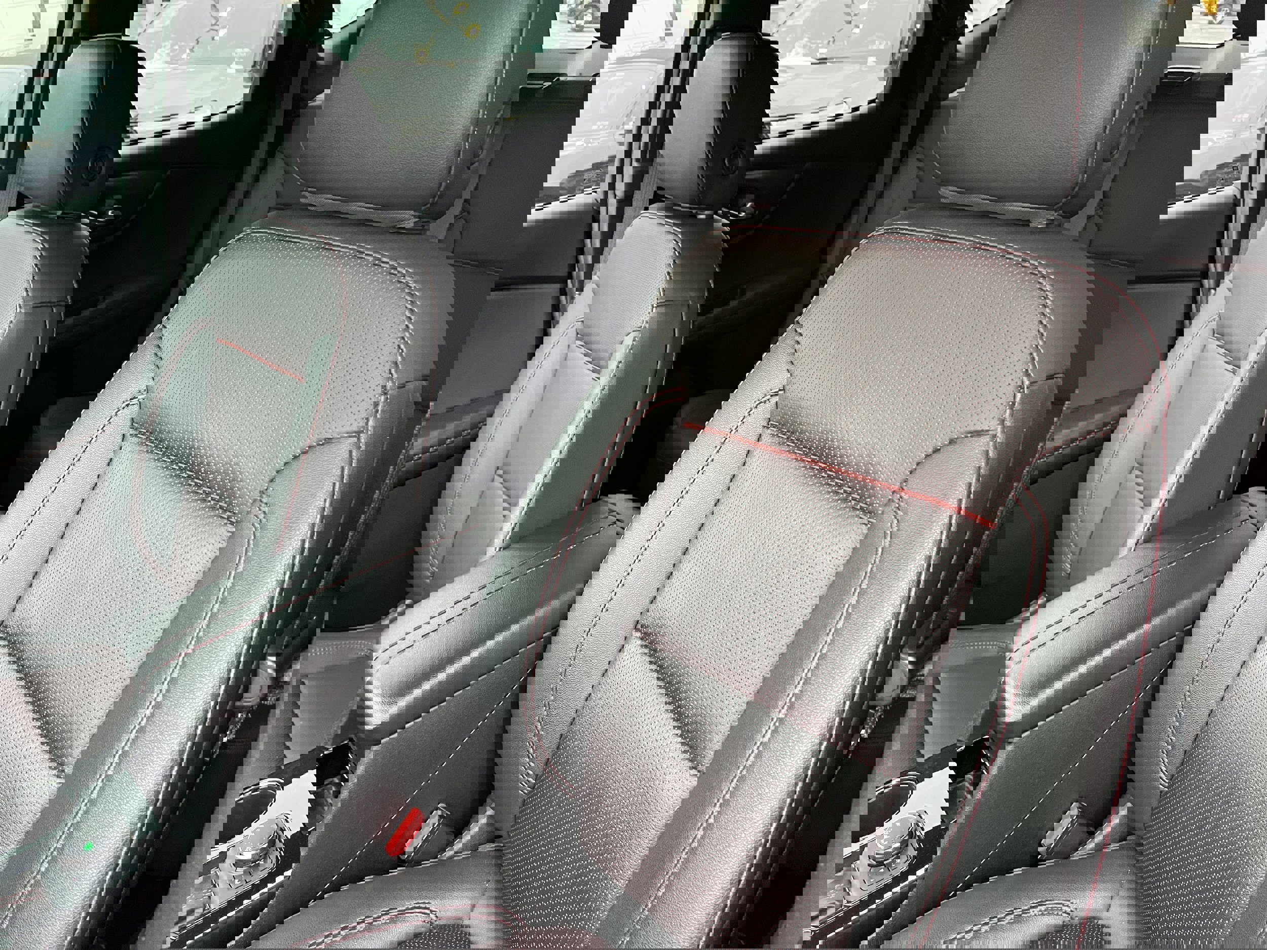 Used 2022 Chevrolet Blazer RS w/ Enhanced Convenience Package image 10