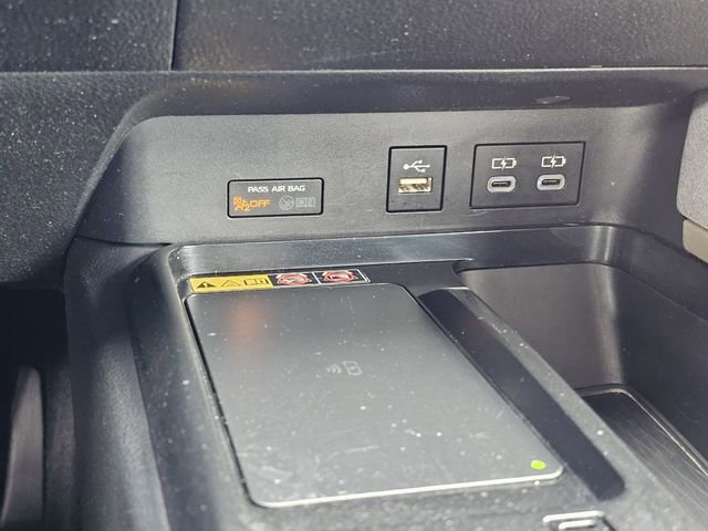 Used 2025 Toyota Camry LE image 20