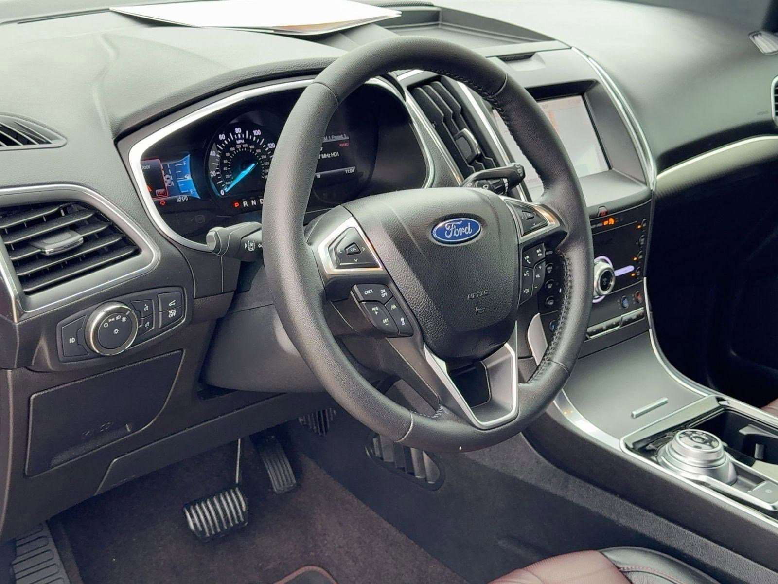 Certified 2020 Ford Edge Titanium w/ Equipment Group 301A image 9