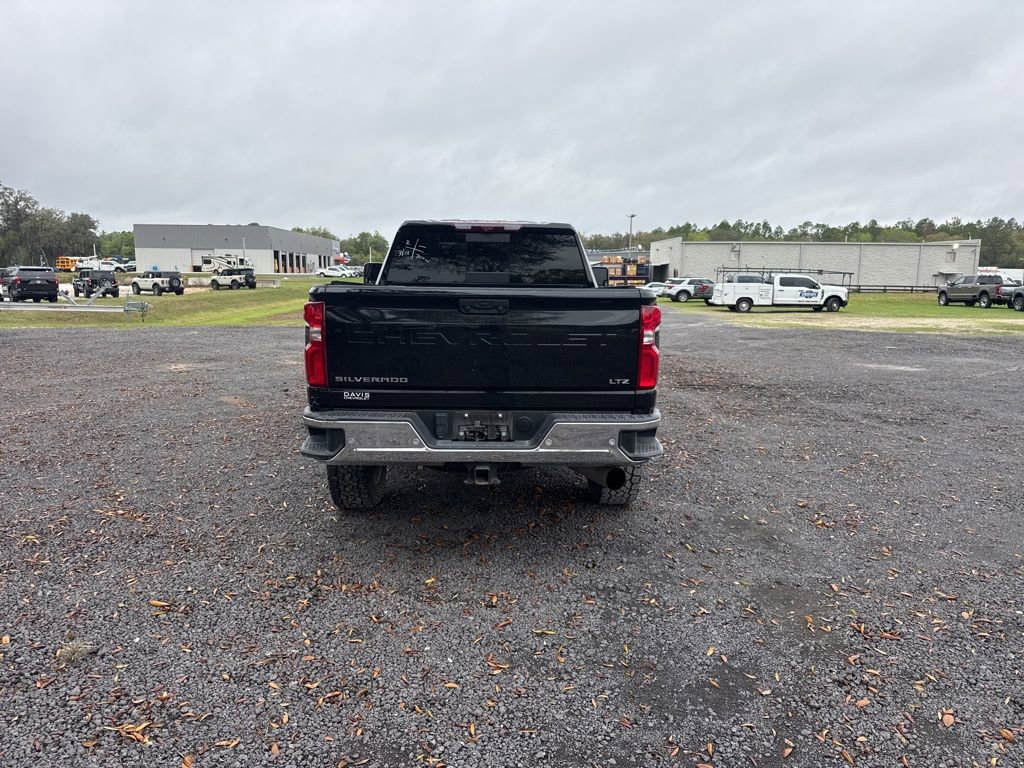 Used 2024 Chevrolet Silverado 2500 LTZ w/ LTZ Plus Package image 4